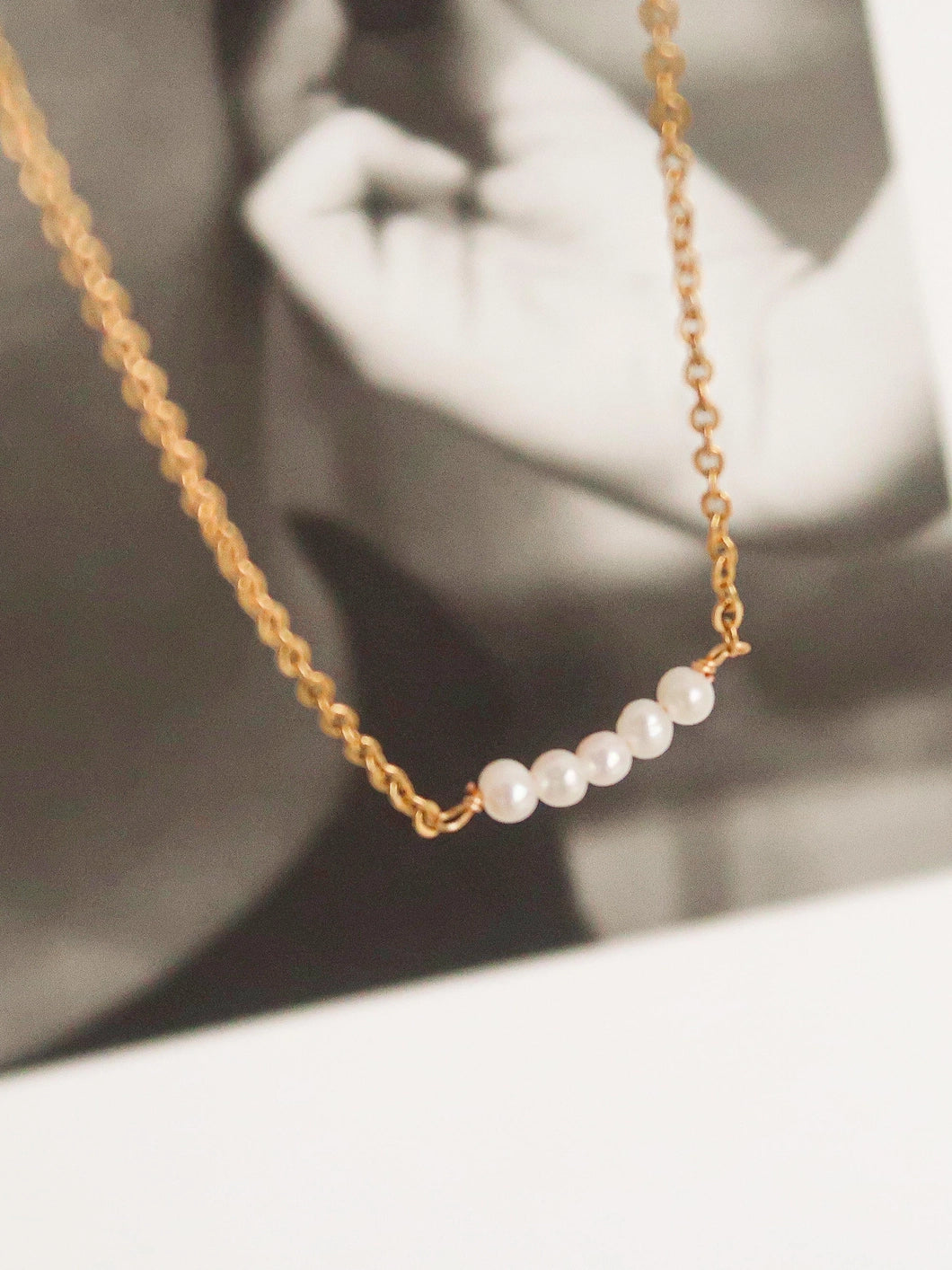 Lauren Pearl Necklace - SINGLE PEARL